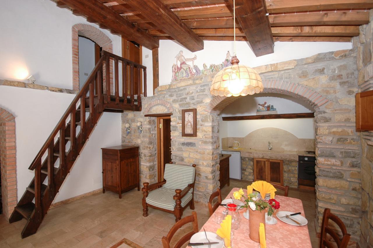 Villa Le Querciolaie Monteverdi Marittimo Extérieur photo